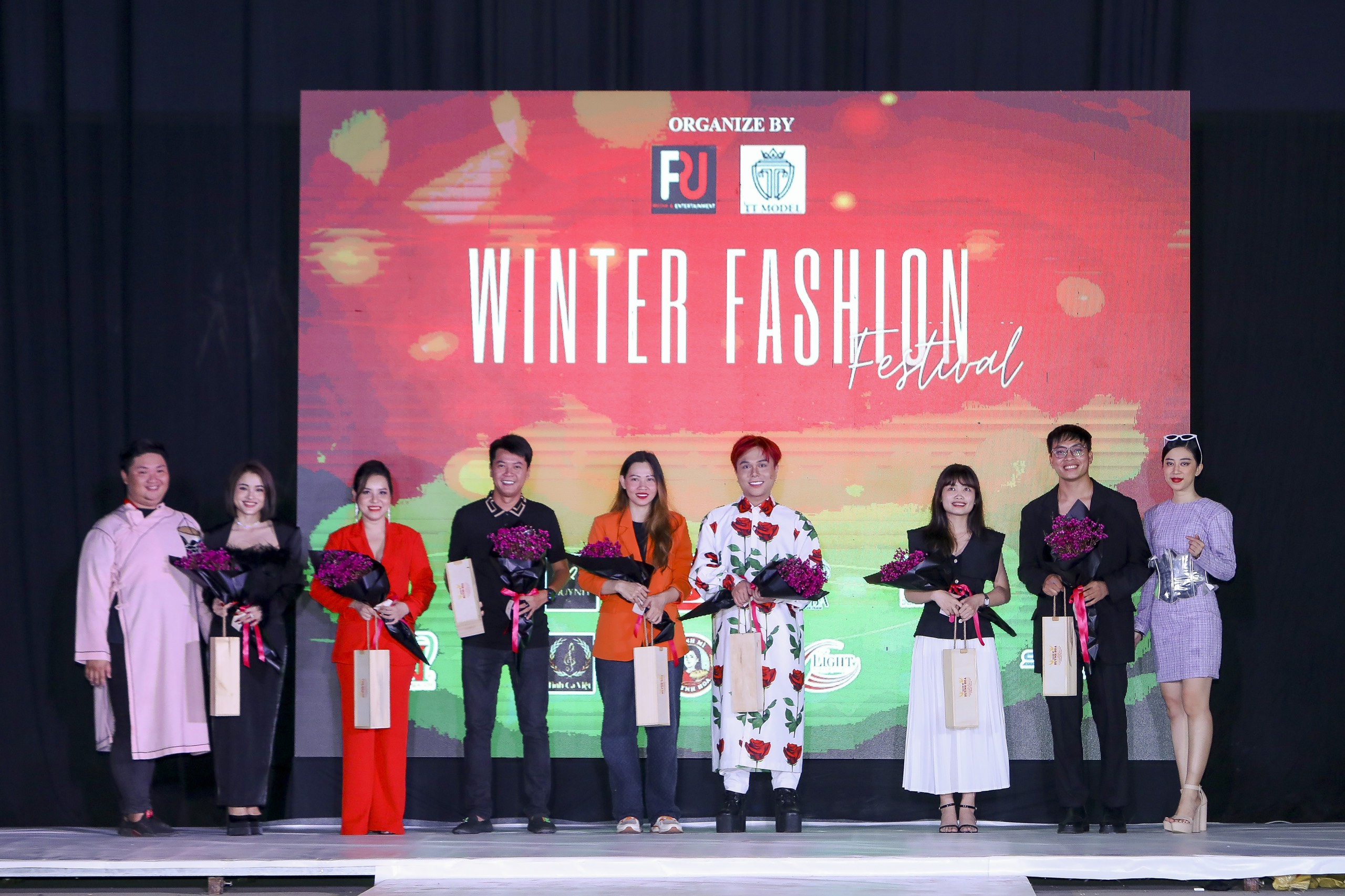 vu-vuong-ha-mi-Vũ Vương Hà Mi đồng hành cùng Winter Fashion Festival 2022
