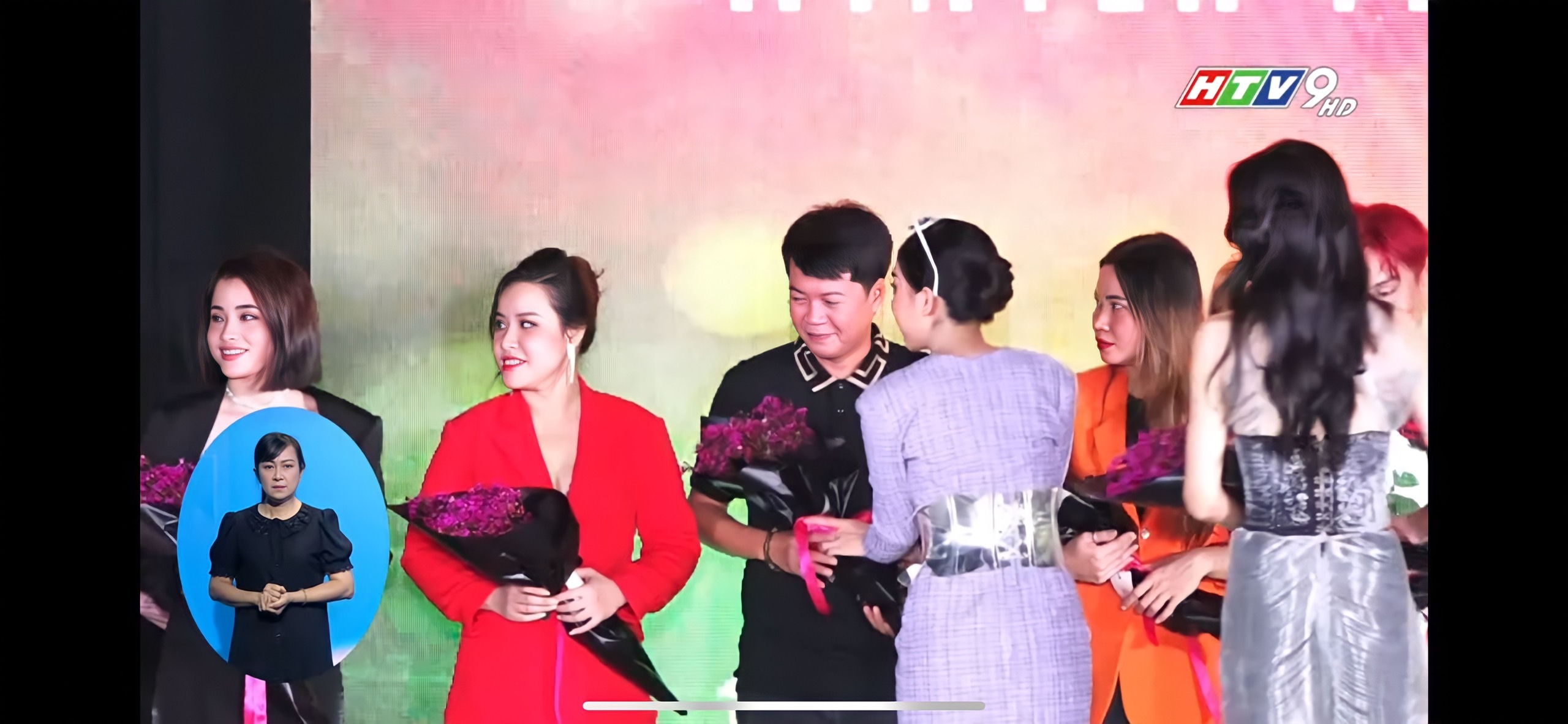 Vũ Vương Hà Mi Hoa hậu Doanh nhân Tài năng 2022 đồng hành cùng hàng triệu phái đẹp và sao Việt trên hành trình thăng hạng nhan sắc