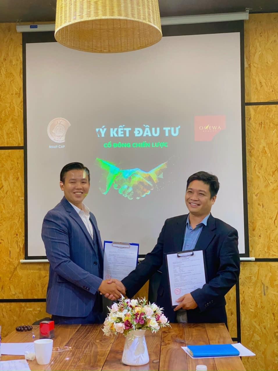 Ông tổng giám đốc Công Ty Thương Mại Quốc Tế Omewa và Công Ty MA69